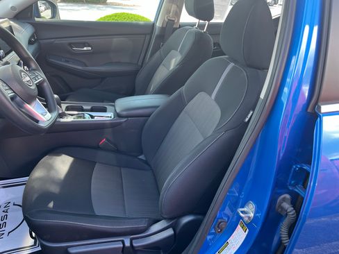 Used 2025 Nissan Sentra SV FWD image 15