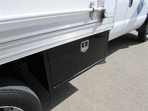 Used 2008 Ford F550 2WD Super Cab Super Duty image 30