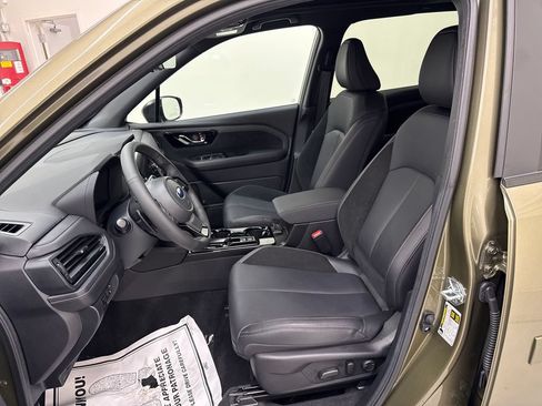 Used 2026 Subaru Forester Touring AWD/4WD image 13