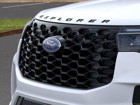 New 2026 Ford Explorer ST-Line image 17