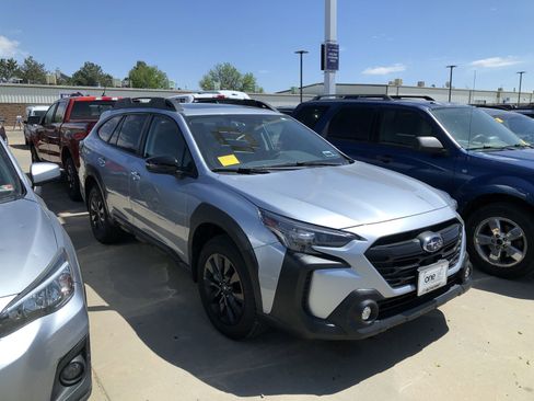 Certified 2024 Subaru Outback Onyx Edition XT AWD/4WD image 3