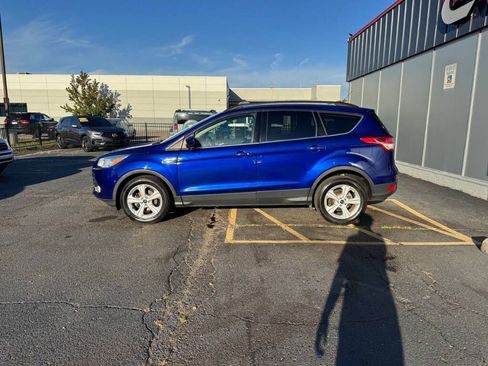 Used 2016 Ford Escape SE w/ Equipment Group 201A image 3