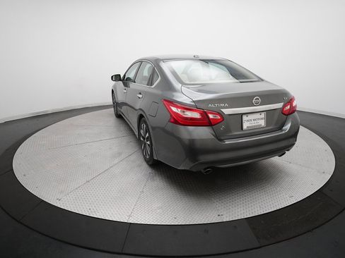 Used 2016 Nissan Altima 2.5 SV w/ Convenience Package image 34