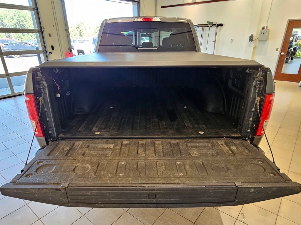 Used 2017 Ford F150 XLT w/ Equipment Group 302A Luxury AWD/4WD image 5