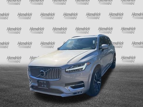 Certified 2023 Volvo XC90 B6 Plus w/ Protection Package image 7