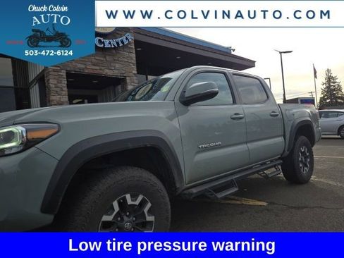 Used 2023 Toyota Tacoma TRD Off-Road image 5