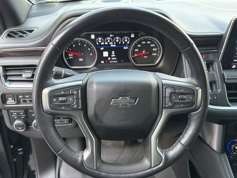 Used 2021 Chevrolet Tahoe Z71 w/ Z71 Off-Road Package AWD/4WD image 18