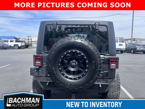 Used 2016 Jeep Wrangler Unlimited Sport w/ Quick Order Package 24S AWD/4WD image 6