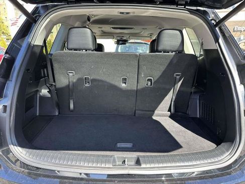 Used 2023 Kia Telluride EX w/ EX Captain's Chair Package AWD/4WD image 12