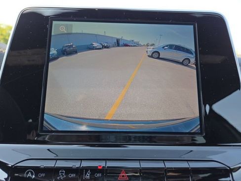 Used 2025 Jeep Compass Latitude w/ Sun & Sound Group image 10