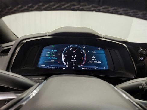 Used 2020 Chevrolet Corvette Stingray Preferred Cpe w/ 2LT Preferred Equipment Group image 19