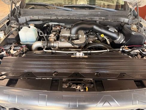 Used 2018 Nissan Titan S w/ S Utility Package AWD/4WD image 31