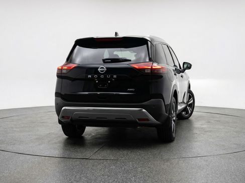 Used 2025 Nissan Rogue SV FWD image 7