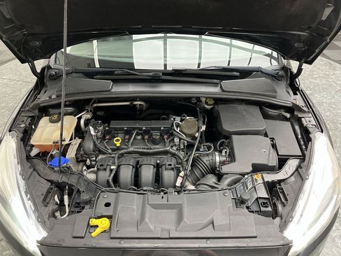 Used 2015 Ford Focus Titanium FWD image 30
