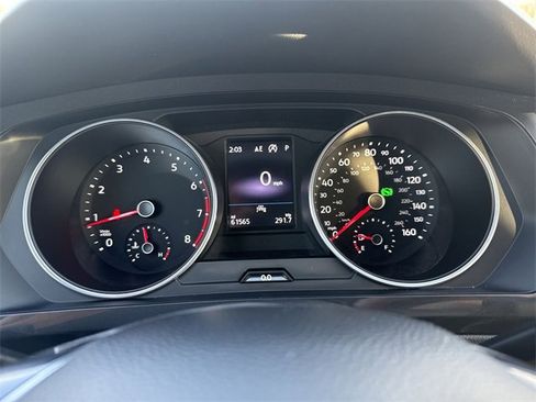 Used 2021 Volkswagen Tiguan SE w/ Panoramic Sunroof Package image 12