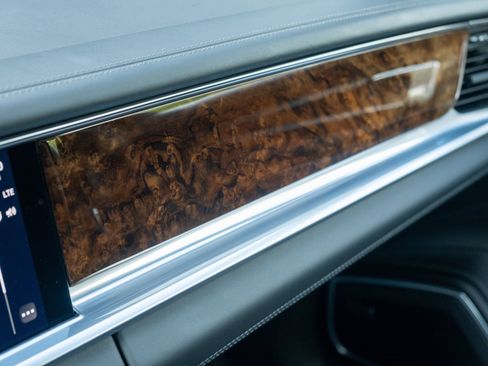 Certified 2023 Porsche Panamera AWD/4WD image 25