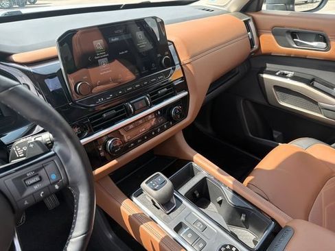 Used 2025 Nissan Pathfinder Platinum w/ Cargo Package AWD/4WD image 43