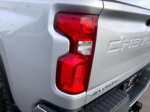 Used 2022 Chevrolet Silverado 2500 LTZ image 26