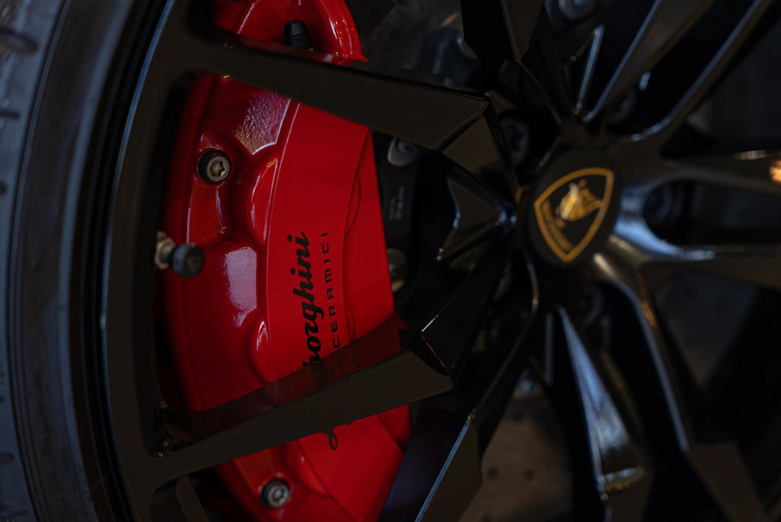 Used 2018 Lamborghini Aventador S AWD/4WD image 9