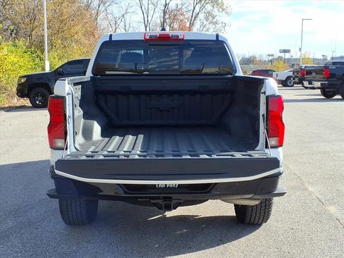 Used 2024 Chevrolet Colorado Z71 w/ Z71 Convenience Package 2 image 28