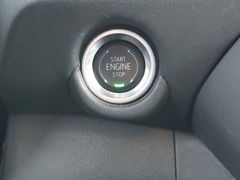 Used 2025 Chevrolet Tahoe Z71 image 17