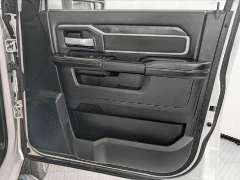 Used 2024 RAM 2500 Big Horn w/ Off Road Package image 16