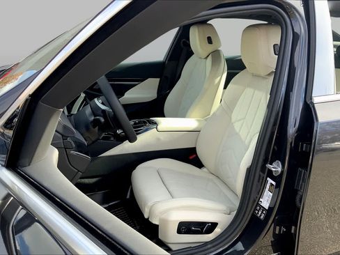 New 2026 BMW 530i xDrive AWD/4WD image 9
