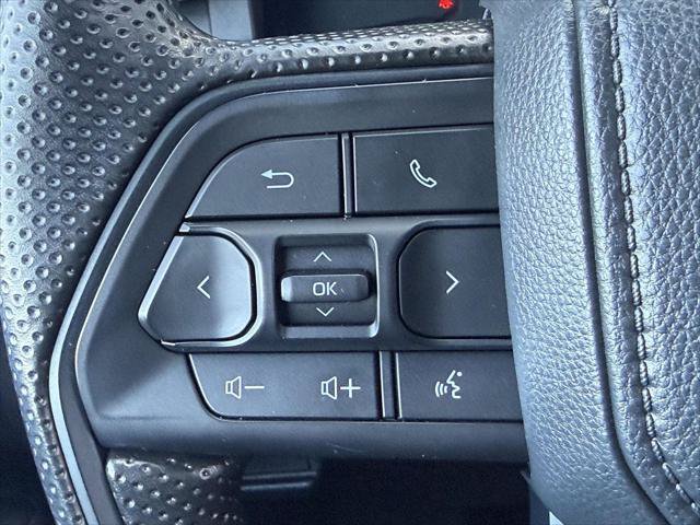 Certified 2024 Toyota Tacoma SR5 AWD/4WD image 22