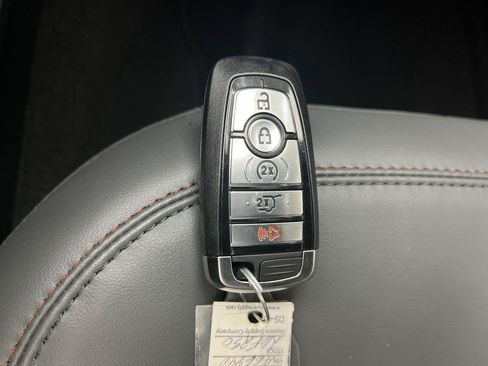 Used 2026 Ford Explorer Active w/ Active Comfort Package AWD/4WD image 29