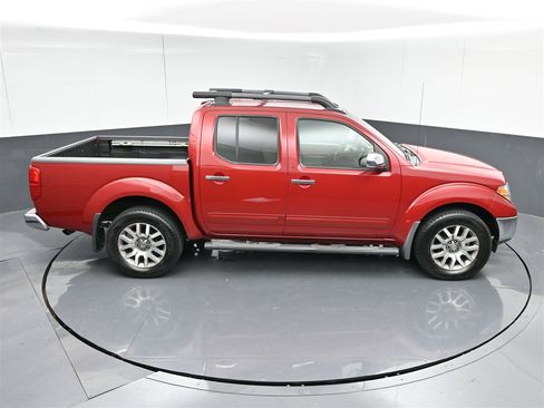 Used 2012 Nissan Frontier SL image 23