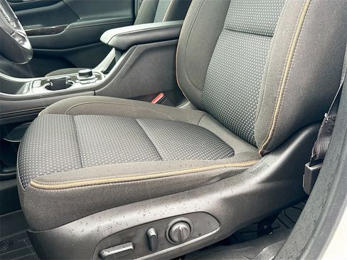 Used 2021 GMC Acadia AT4 image 20