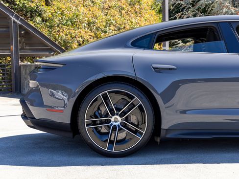 New 2025 Porsche Taycan Turbo S image 10