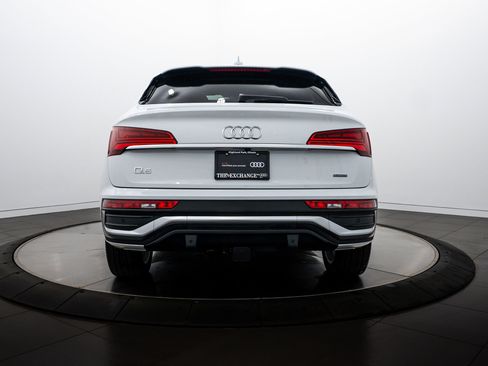 Certified 2025 Audi Q5 2.0T Premium Plus image 21