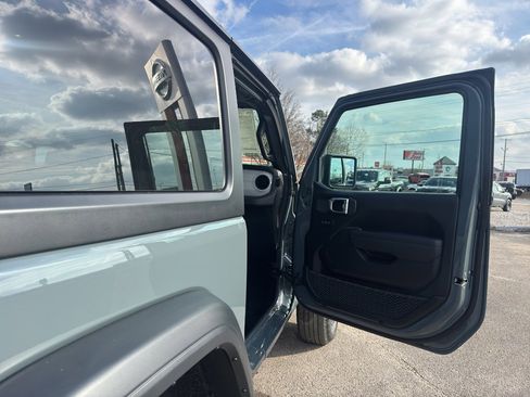 New 2026 Jeep Wrangler Sport AWD/4WD image 19