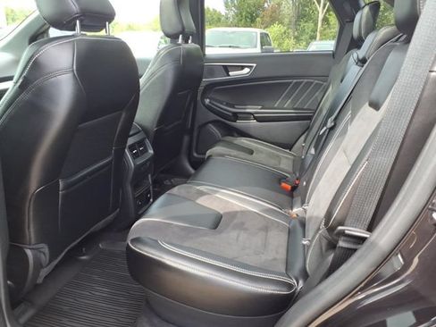 Certified 2024 Ford Edge ST w/ Equipment Group 401A AWD/4WD image 9