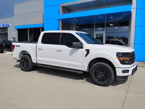 Used 2024 Ford F150 XLT w/ XLT Black Appearance Package AWD/4WD image 5