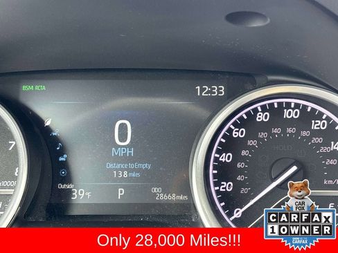 Used 2023 Toyota Camry XLE image 17