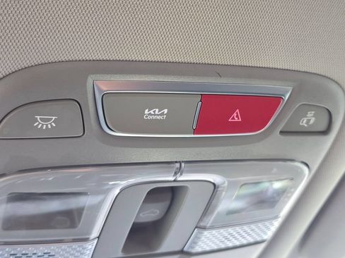 Certified 2025 Kia Telluride S FWD image 25