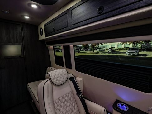 Used 2025 Mercedes-Benz Sprinter 3500 image 83