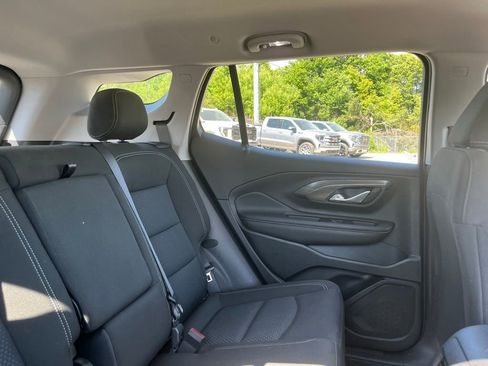 Used 2023 GMC Terrain SLE w/ Driver Convenience Package AWD/4WD image 37