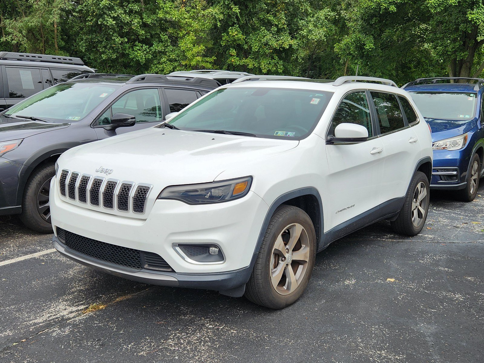 Used 2020 Jeep Cherokee Limited AWD/4WD image 1