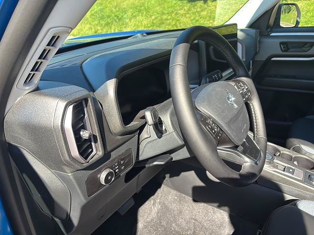 New 2026 Ford Bronco Sport Outer Banks w/ Outer Banks Tech Package+ AWD/4WD image 12
