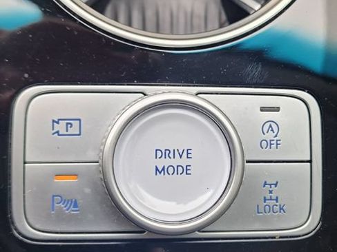 Used 2025 Genesis GV80 2.5T Standard AWD/4WD image 33