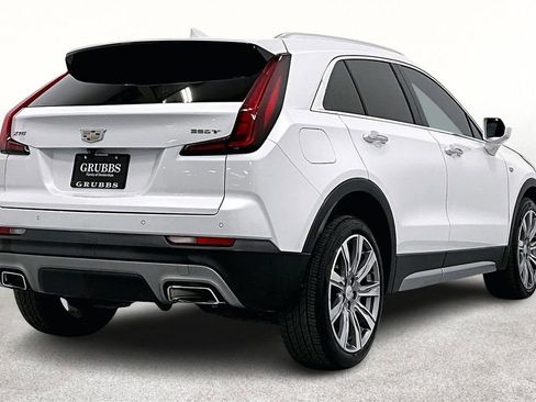 Used 2020 Cadillac XT4 Premium Luxury image 2