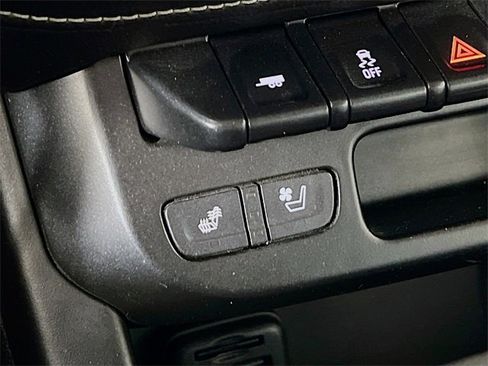 Used 2021 GMC Canyon Denali image 21