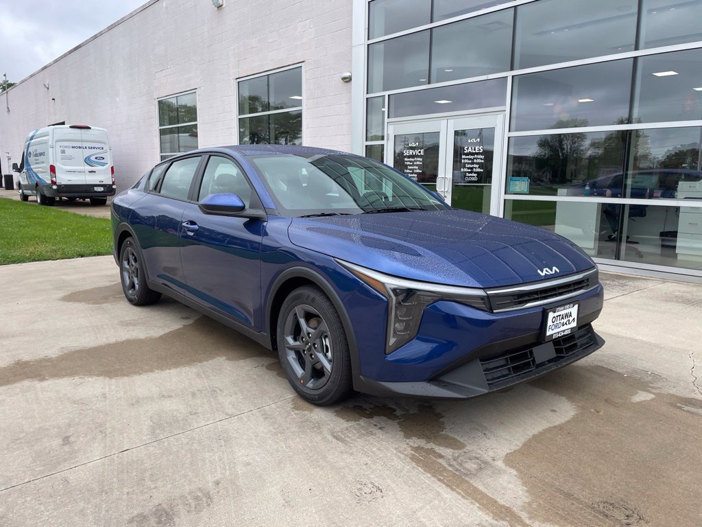 New 2026 Kia K4 FWD image 1