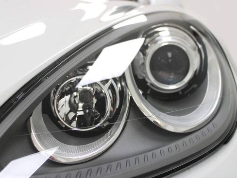 Used 2014 Porsche Cayenne Platinum Edition AWD/4WD image 10
