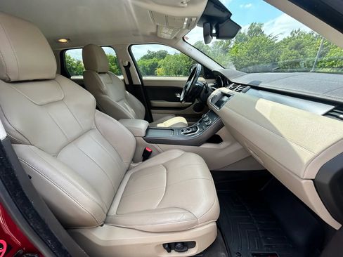 Used 2019 Land Rover Range Rover Evoque AWD/4WD image 16