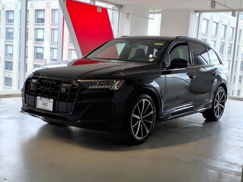 Certified 2021 Audi SQ7 Prestige w/ Prestige Package AWD/4WD image 1