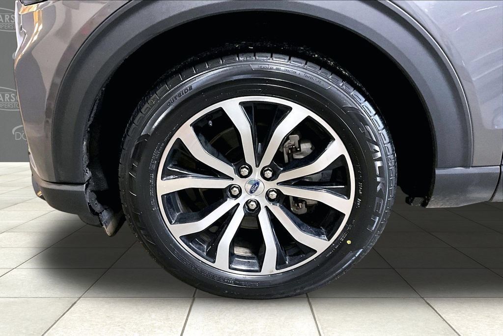 Certified 2025 Ford Explorer ST-Line AWD/4WD image 12